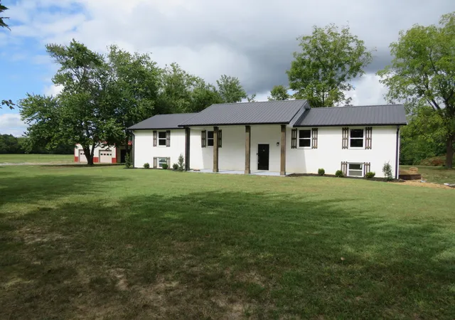 Photo 2 of Single family home for sale at 315 Bob Perry Rd, Bethpage, TN 37022 | MLS# 3599432 | Listing updated on 2026-10-06