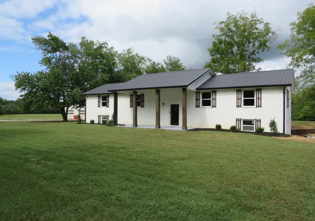 Photo 3 of Single family home for sale at 315 Bob Perry Rd, Bethpage, TN 37022 | MLS# 3599432 | Listing updated on 2026-10-06
