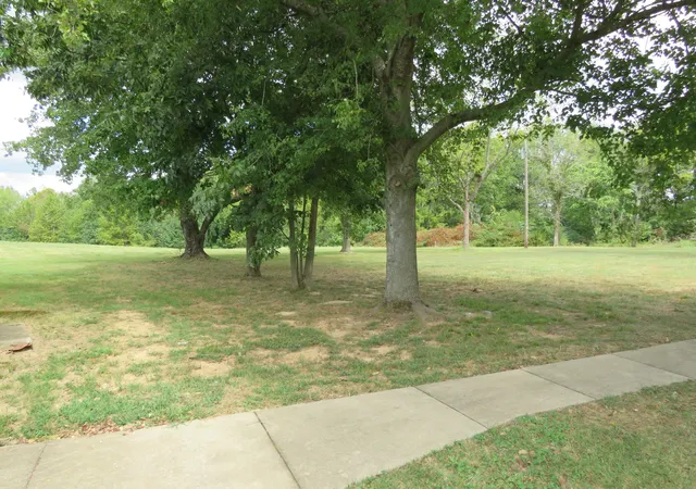 Photo 4 of Single family home for sale at 315 Bob Perry Rd, Bethpage, TN 37022 | MLS# 3599432 | Listing updated on 2026-10-06