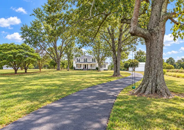 Photo 4 of Single family home for sale at 220 Scott Orchard Rd, Taft, TN 38488 | MLS# 3599429 | Listing updated on 2026-10-08