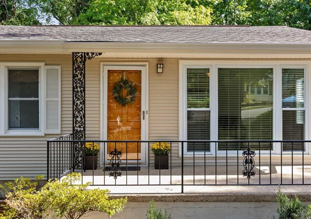 Photo 3 of Single family home for sale at 1014 Summer St, Chattanooga, TN 37405 | MLS# 3599237 | Listing updated on 2026-09-26