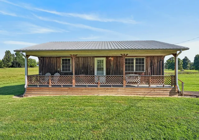 Photo 1 of Single family home for sale at 131 Fisk Rd, Livingston, TN 38570 | MLS# 3603246 | Listing updated on 2026-09-30