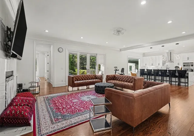 Photo 3 of Mansion for sale at 5045 Franklin Pike, Nashville, TN 37220 | MLS# 3599383 | Listing updated on 2026-10-21