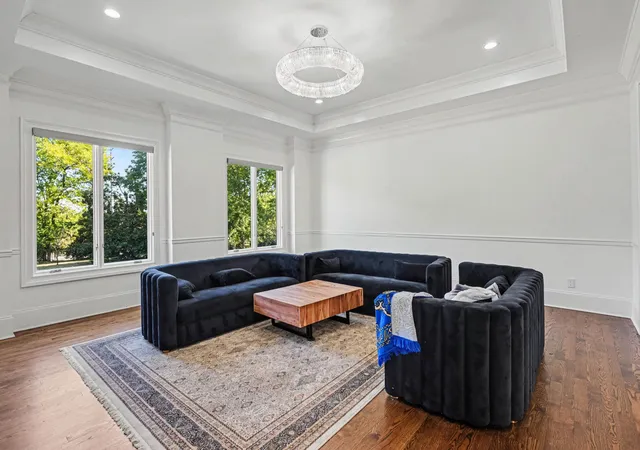Photo 4 of Single family home for sale at 5045 Franklin Pike, Nashville, TN 37220 | MLS# 3599383 | Listing updated on 2026-10-21