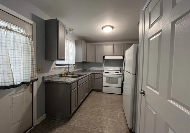 Photo 3 of Single family home for sale at 2223 Sycamore Cir, Murfreesboro, TN 37130 | MLS# 3599312 | Listing updated on 2026-09-26