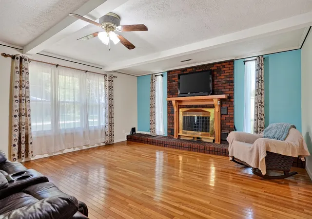Photo 3 of Single family home for sale at 143 Fisk Rd, Livingston, TN 38570 | MLS# 3603248 | Listing updated on 2026-10-09