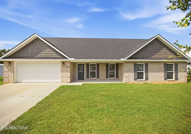 Photo 3 of Single family home for sale at 1015 Pathways Dr, Seymour, TN 37865 | MLS# 3599254 | Listing updated on 2026-10-02