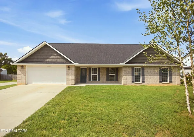 Photo 2 of Single family home for sale at 1015 Pathways Dr, Seymour, TN 37865 | MLS# 3599254 | Listing updated on 2026-10-02