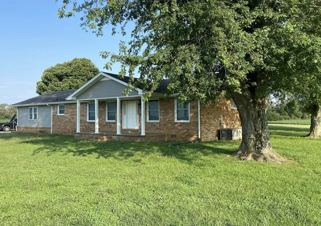 Photo 3 of House for sale at 801 Webb Rd, Clarksville, TN 37040 | MLS# 3603634 | Listing updated on 2026-10-01
