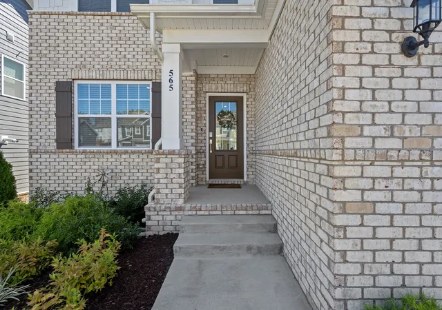 Photo 2 of Single family home for sale at 565 Lyness Dr, Smyrna, TN 37167 | MLS# 3611121 | Listing updated on 2026-10-08