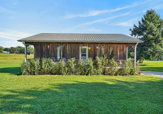 Photo 2 of Single family home for sale at 1234 Fisk Rd, Livingston, TN 38570 | MLS# 3603250 | Listing updated on 2026-10-09