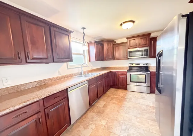 Photo 1 of Single family home for sale at 671 Fox Trl Ct, Clarksville, TN 37040 | MLS# 3599274 | Listing updated on 2026-10-29