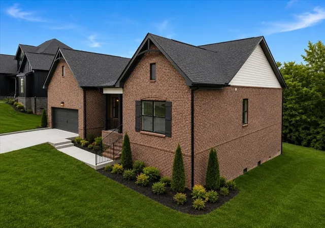Photo 2 of Single family home for sale at 201 Sydney Dr, Goodlettsville, TN 37072 | MLS# 3599392 | Listing updated on 2026-10-30