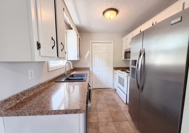 Photo 4 of Single family home for sale at 3244 S Senseney Cir, Clarksville, TN 37042 | MLS# 3601414 | Listing updated on 2026-09-25