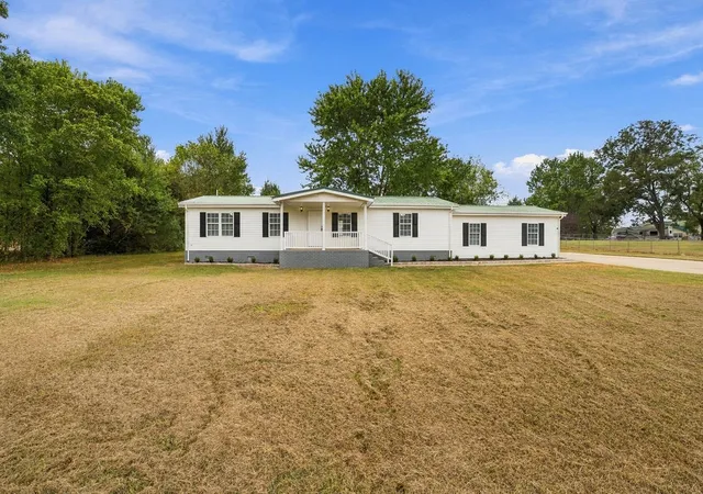 Photo 2 of Manufactured home for sale at 9 Hastings Dr, Taft, TN 38488 | MLS# 3599423 | Listing updated on 2026-10-09