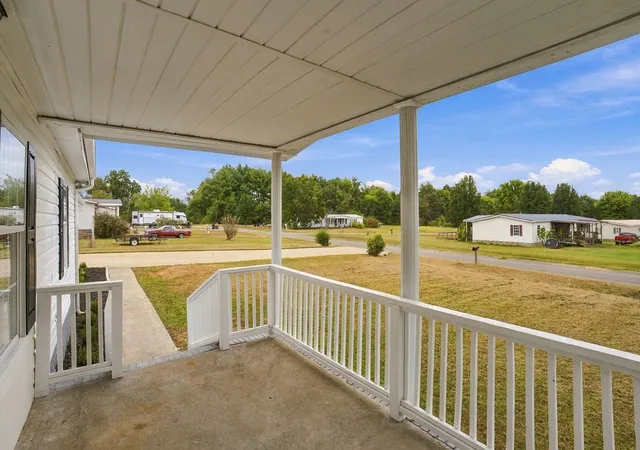 Photo 4 of Manufactured home for sale at 9 Hastings Dr, Taft, TN 38488 | MLS# 3599423 | Listing updated on 2026-10-09