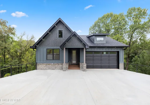 Single family home for sale at 2154 Aaron Ct, Sevierville, TN 37876 | MLS# 3599400 | Listing updated on 2026-09-25