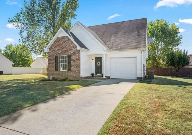 Photo 2 of Single family home for sale at 2941 Windemere Dr, Murfreesboro, TN 37128 | MLS# 3603403 | Listing updated on 2026-10-08