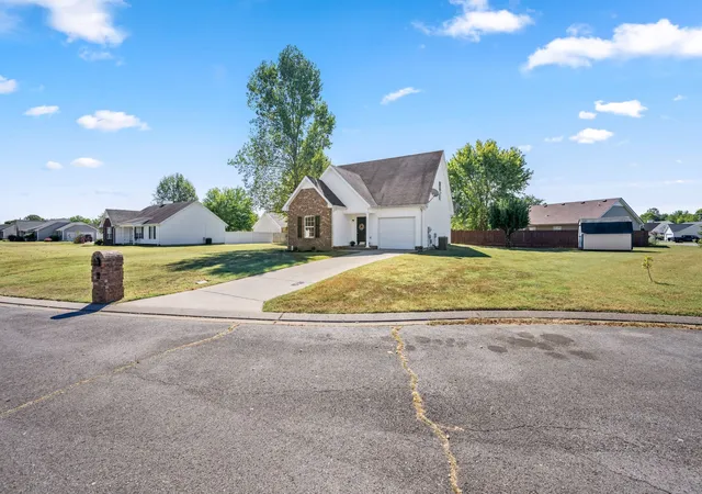 Photo 3 of Single family home for sale at 2941 Windemere Dr, Murfreesboro, TN 37128 | MLS# 3603403 | Listing updated on 2026-10-08
