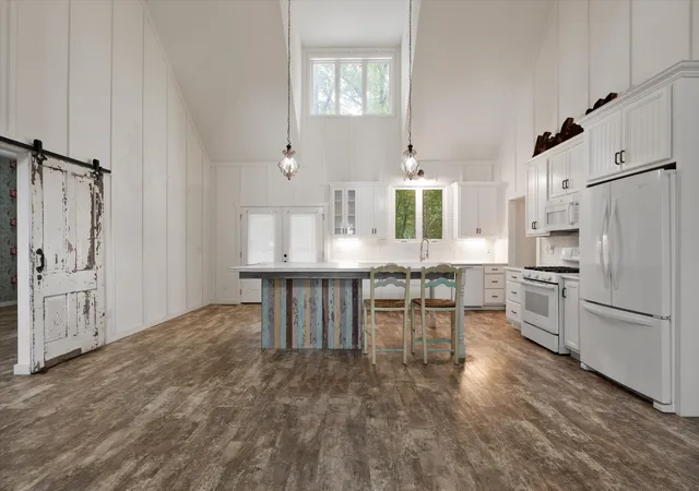 Photo 1 of Single family home for sale at 423 Eastside Rd, Burns, TN 37029 | MLS# 3599500 | Listing updated on 2026-10-04