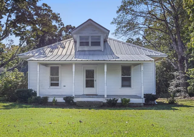Photo 1 of Single family home for sale at 3 Albert Fentress Rd, Greenbrier, TN 37073 | MLS# 3599473 | Listing updated on 2026-10-01