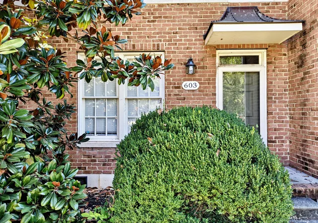 Photo 2 of Townhouse for sale at 603 Anderson Dr, Clarksville, TN 37040 | MLS# 3601239 | Listing updated on 2026-10-01