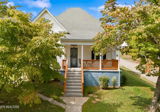 Single family home for sale at 2549 Fenwood Dr, Knoxville, TN 37918 | MLS# 3599497
