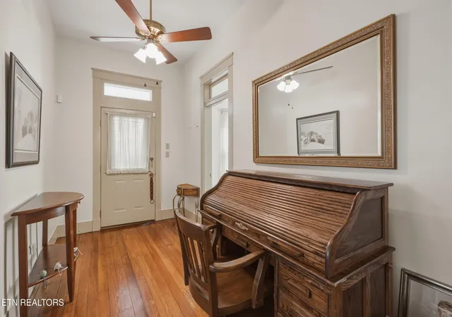 Photo 2 of Single family home for sale at 2549 Fenwood Dr, Knoxville, TN 37918 | MLS# 3599497 | Listing updated on 2026-09-26