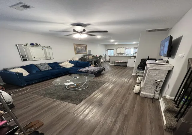 Photo 1 of Townhouse for sale at 1115 Hillwood Dr #G2, Clarksville, TN 37040 | MLS# 3601838 | Listing updated on 2026-10-03