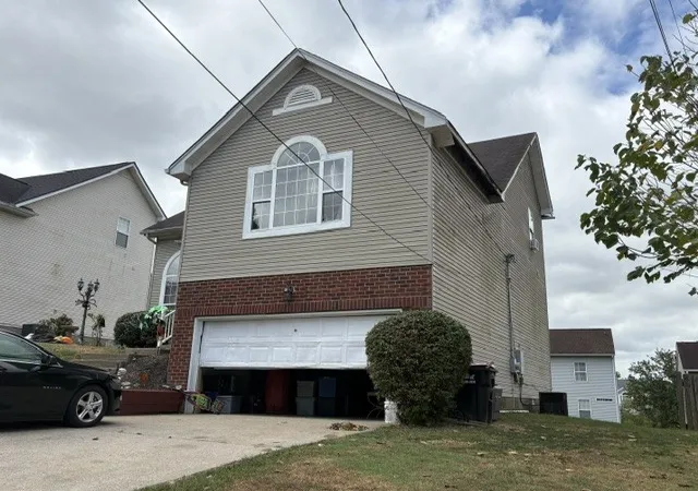 Photo 3 of Single family home for sale at 1014 Ridge Trl, Goodlettsville, TN 37072 | MLS# 3601325 | Listing updated on 2026-10-02