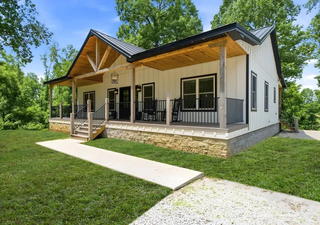 Photo 3 of Single family home for sale at 925 Sumac Rd, Pulaski, TN 38478 | MLS# 3601256 | Listing updated on 2026-09-25