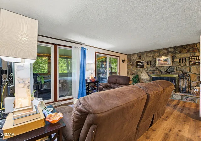 Photo 4 of Single family home for sale at 1131 Tanrac Trl, Gatlinburg, TN 37738 | MLS# 3601267 | Listing updated on 2026-09-25