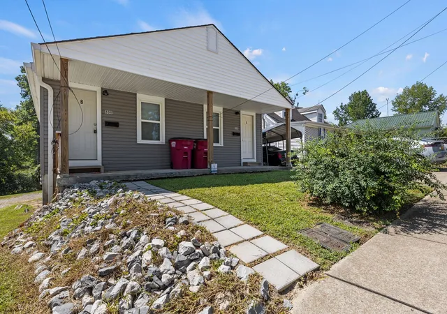 Photo 1 of Multi family home for sale at 810 Woodmont Blvd, Clarksville, TN 37040 | MLS# 3601330 | Listing updated on 2026-09-25