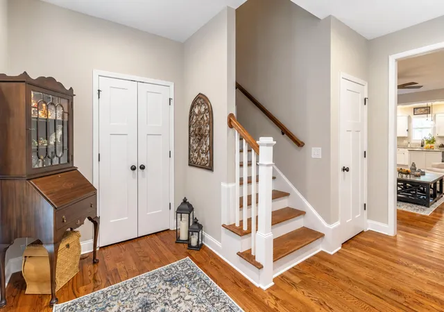 Photo 2 of Single family home for sale at 1829 Oakvale Dr, Chattanooga, TN 37421 | MLS# 3601282 | Listing updated on 2026-09-25