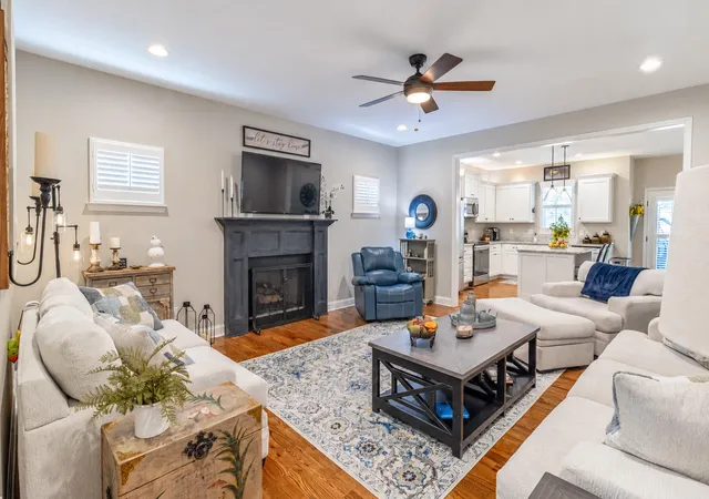 Photo 3 of Single family home for sale at 1829 Oakvale Dr, Chattanooga, TN 37421 | MLS# 3601282 | Listing updated on 2026-09-25