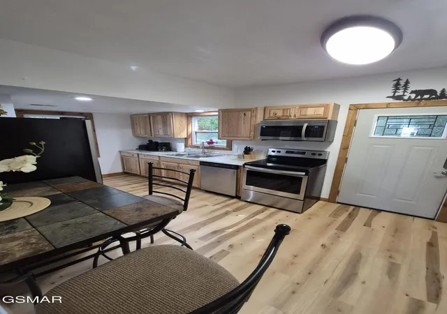Photo 2 of Single family home for sale at 601 Old Knoxville Hwy, Sevierville, TN 37862 | MLS# 3601289 | Listing updated on 2026-09-25