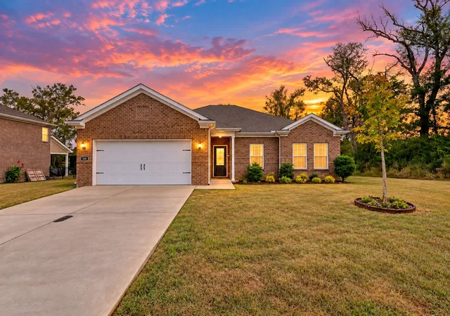 Photo 1 of Single family home for sale at 560 Fredericksburg Dr, Gallatin, TN 37066 | MLS# 3601460 | Listing updated on 2026-09-26