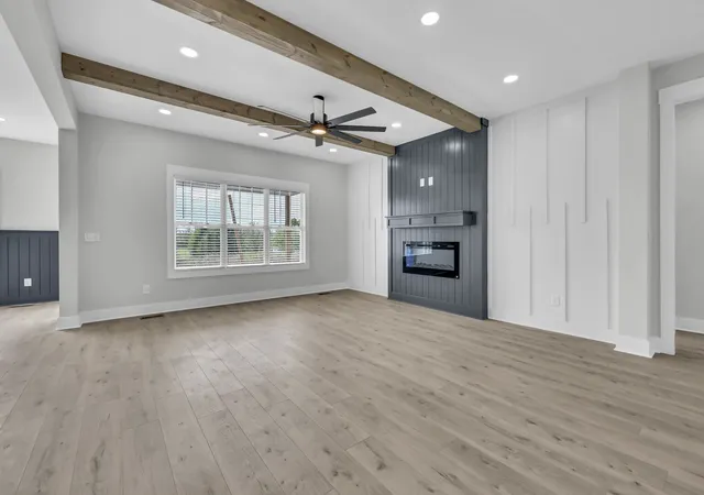 Photo 1 of Single family home for sale at 230 Low Plains Ln, Clarksville, TN 37043 | MLS# 3603878 | Listing updated on 2026-10-26