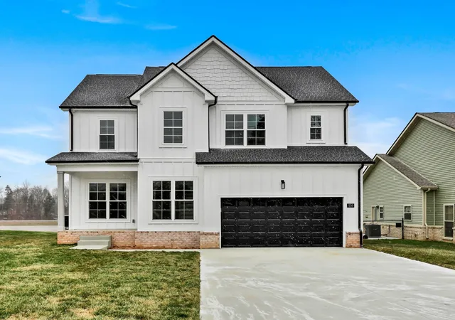 Photo 1 of Single family home for sale at 3166 E Old Ashland City Rd, Clarksville, TN 37043 | MLS# 3603884 | Listing updated on 2026-10-13