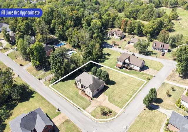 Photo 3 of Single family home for sale at 340 Woodlands Dr, Gallatin, TN 37066 | MLS# 3602256 | Listing updated on 2026-09-29