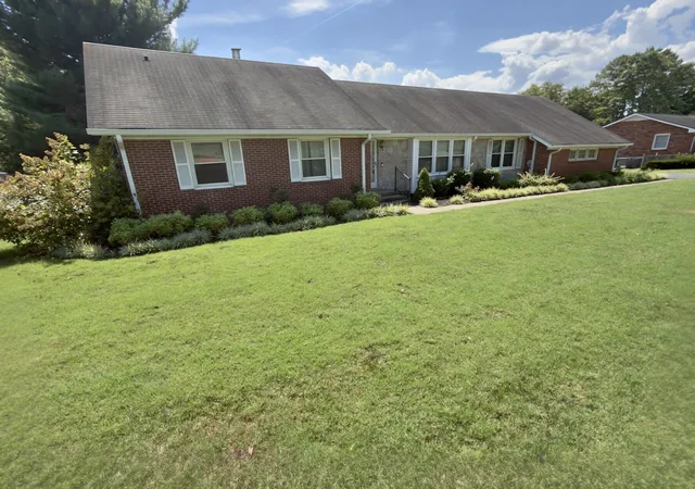 Single family home for sale at 1807 Haynes Dr, Murfreesboro, TN 37129 | MLS# 3601368