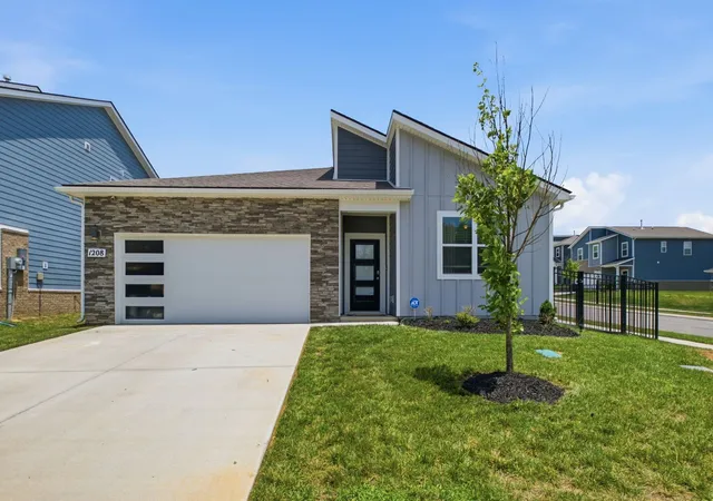 Photo 2 of Single family home for sale at 1208 Linn Cvs Ct, Gallatin, TN 37066 | MLS# 3601405 | Listing updated on 2026-09-25