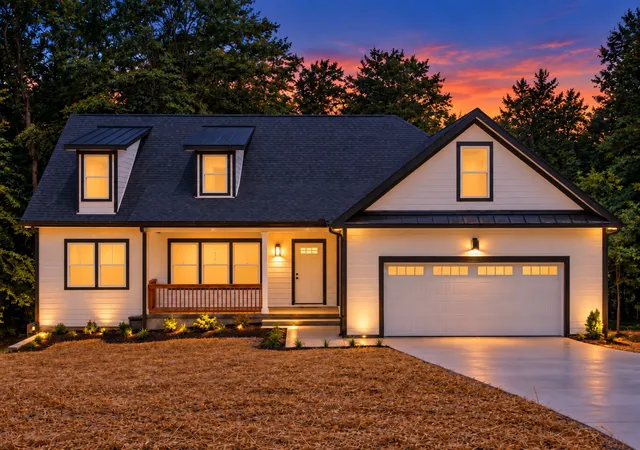 Photo 1 of Single family home for sale at 1007 Ballew Cir, Fairview, TN 37062 | MLS# 3621096 | Listing updated on 2026-10-27