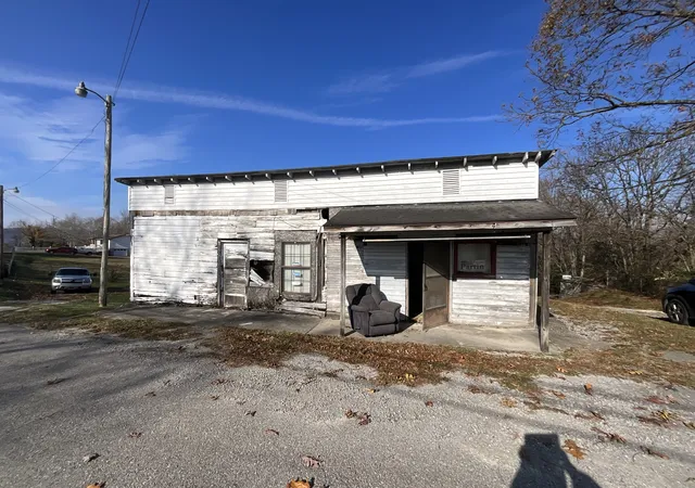 Single family home for sale at 341 Davenport Rd, La Follette, TN 37766 | MLS# 3601375