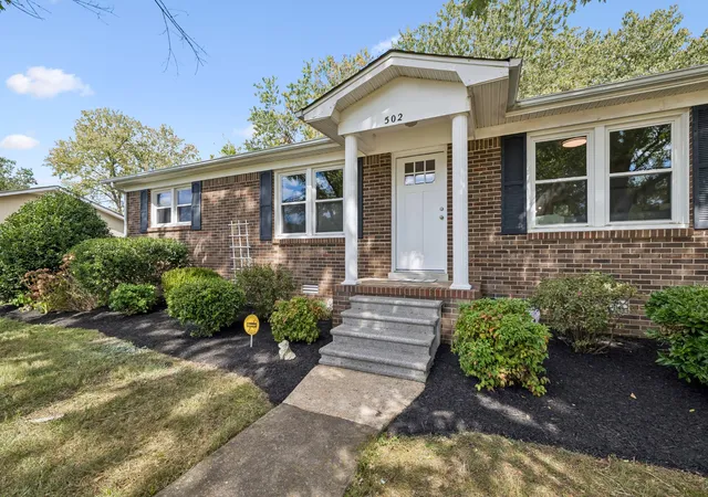Photo 3 of Single family home for sale at 502 Shadow Dr, Shelbyville, TN 37160 | MLS# 3601427 | Listing updated on 2026-10-05