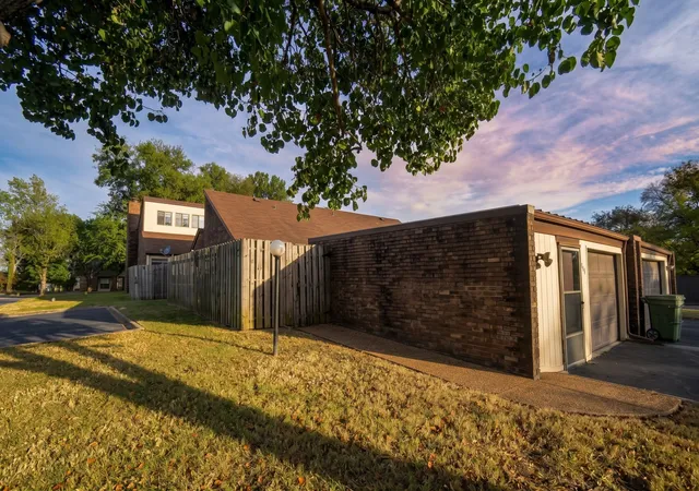 Listing Photo 4 - Condo for sale in building located at 100 Castlewood Ln, Lebanon, TN 37087