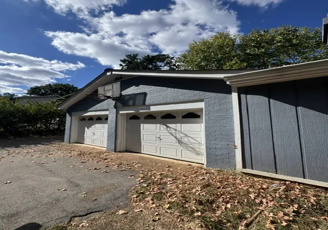Photo 3 of Single family home for sale at 4059 Lake Pkwy, Hermitage, TN 37076 | MLS# 3601484 | Listing updated on 2026-09-26