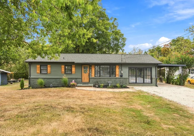 Photo 2 of Single family home for sale at 966 Horse Mountain Rd, Shelbyville, TN 37160 | MLS# 3601876 | Listing updated on 2026-10-04