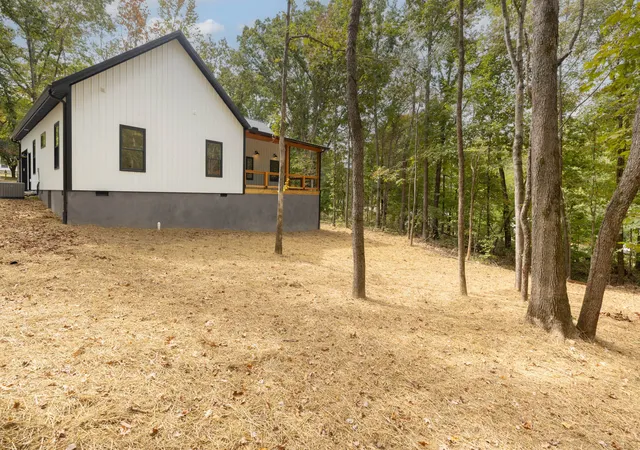 Photo 4 of Single family home for sale at 659 Switzerland Rd, Hohenwald, TN 38462 | MLS# 3602067 | Listing updated on 2026-09-28