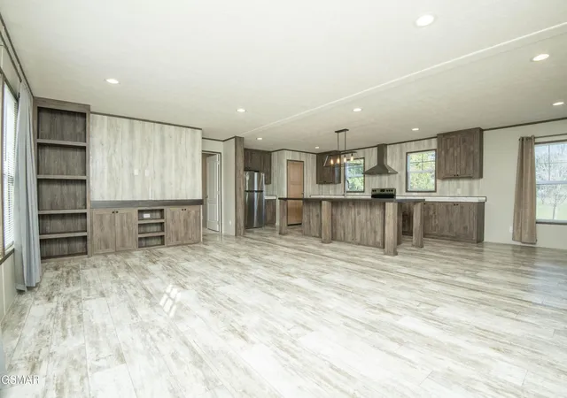 Photo 4 of Manufactured home for sale at 325 Co Rd 312, Sweetwater, TN 37874 | MLS# 3601425 | Listing updated on 2026-09-25